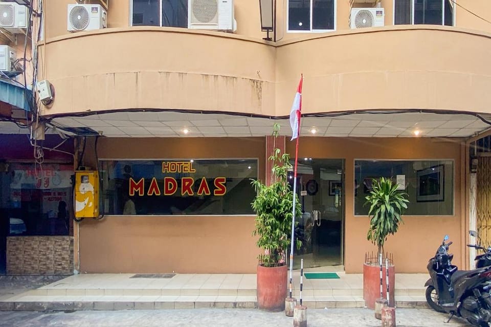 RedDoorz @ Madras Hotel Batam Hotel in Riau Islands, Indonesia