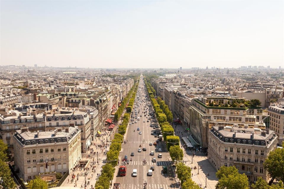Superb AC Apartment Roosevelt Saint Honoré Apartment in Paris