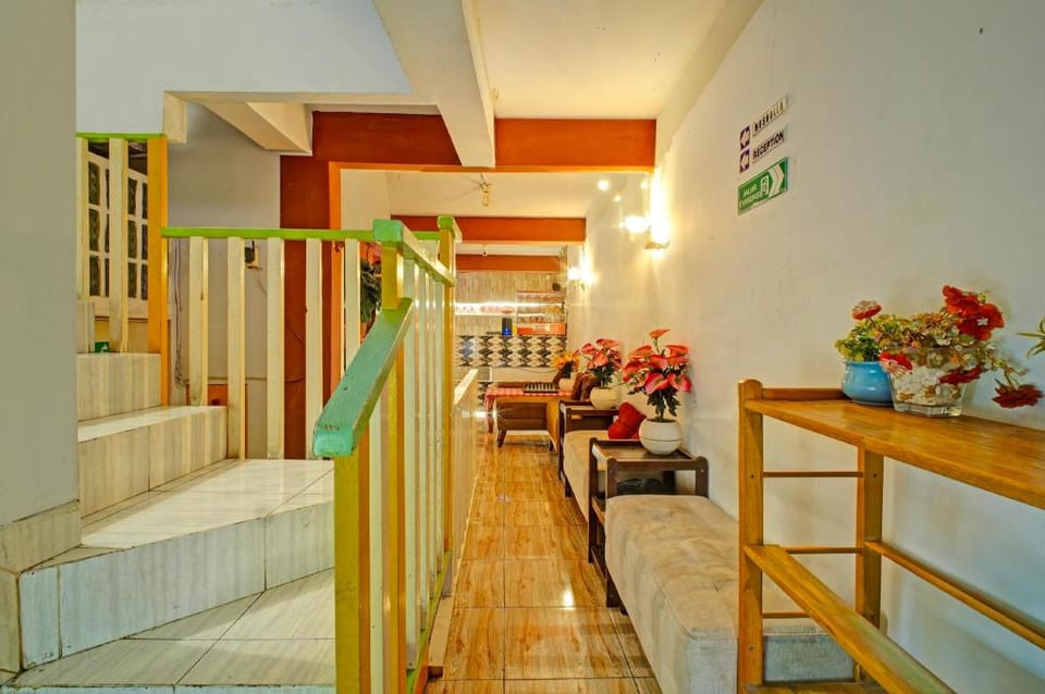 OYO 94764 Syariah KamarGue Hotel in Jakarta