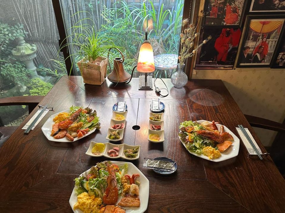Liv eCafe ＆Hotel ひすいの海（紫陽花の部屋） Hotel in Japan