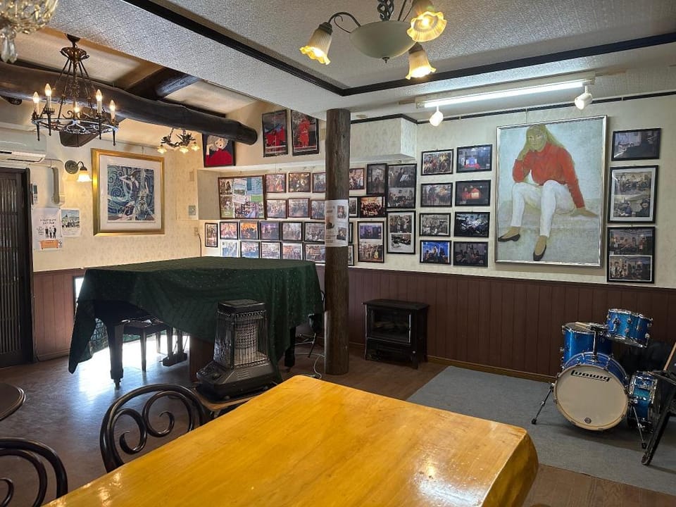 Liv eCafe ＆Hotel ひすいの海（紫陽花の部屋） Hotel in Japan