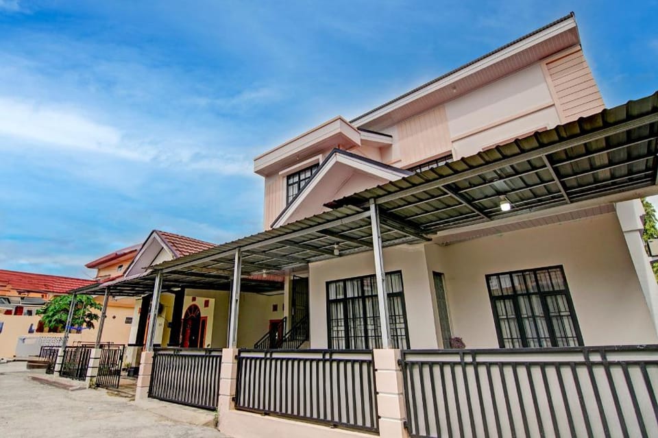 OYO 94758 Kamila House Hotel in West Sumatra, Indonesia