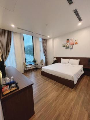 Swiss Hotel Cat Ba Apartment in Laos