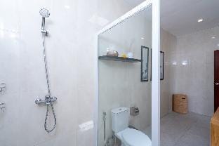 Sleek Villa w/ Spacious Pool Area | 5 Min To Beach Villa in North Kuta