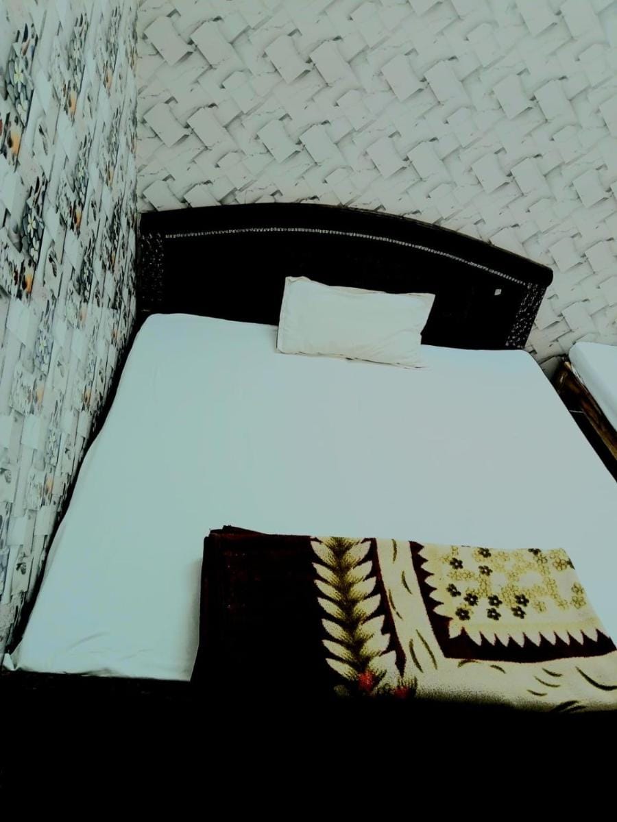Guru kripa dham  Bed and Breakfast in Uttar Pradesh