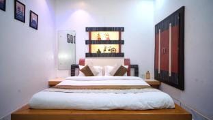 Raahi - Luxury Stay Near Kashi Vishwanath Apartment in Varanasi