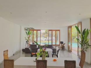Red Mangrove Bed and Breakfast in Southern Province