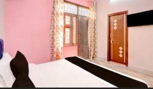 Hotel happy stay  Apartment in Delhi