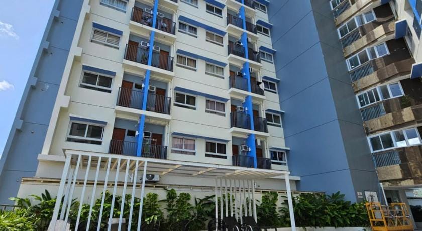 Elegant Studio w/ balcony  near Ateneo De Cebu Hotel in Cebu City