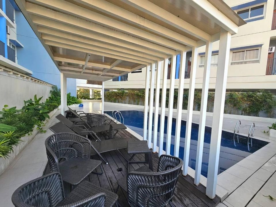 Elegant Studio w/ balcony  near Ateneo De Cebu Hotel in Cebu City