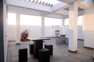 Oaks Pearl Apartment in Negombo