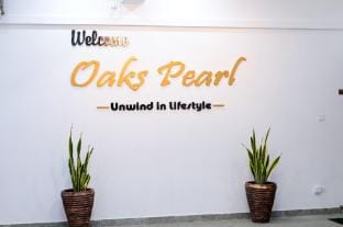 Oaks Pearl Apartment in Negombo