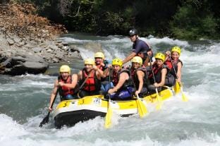 10 Bed Shared Room - Camping next to the river Apartment in Pallars Jussà