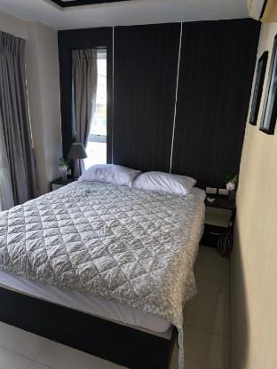 Pattaya'da 2 yatak odalı apartman dairesi. Villa in Laos