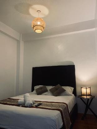 Rm 203 Studiotype apt in hensonville near SM/clark Vacation rental in Angeles