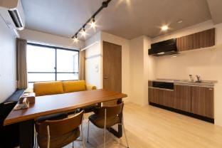 池袋駅まで1駅2分！最寄駅から徒歩3分の新築アパートメント 2F-204 Apartment in Shinjuku