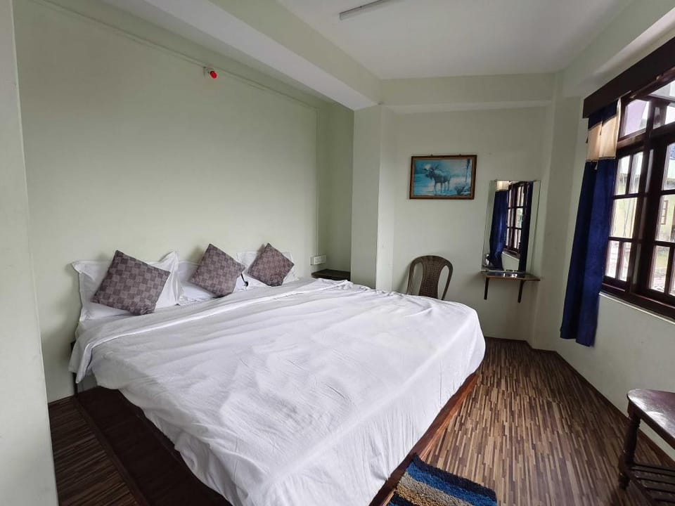 Hotel O by OYO Sun View Hotel in India