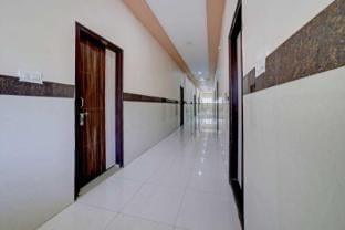 Collection O Kurnool Bus Stand RR Residency Hotel in Karnataka