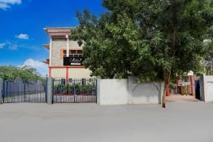 Collection O Kurnool Bus Stand RR Residency Hotel in Karnataka