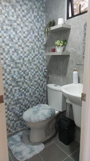 Leo’s Place Rosario-Dalandan Tiny House Farm Stay in Calabarzon