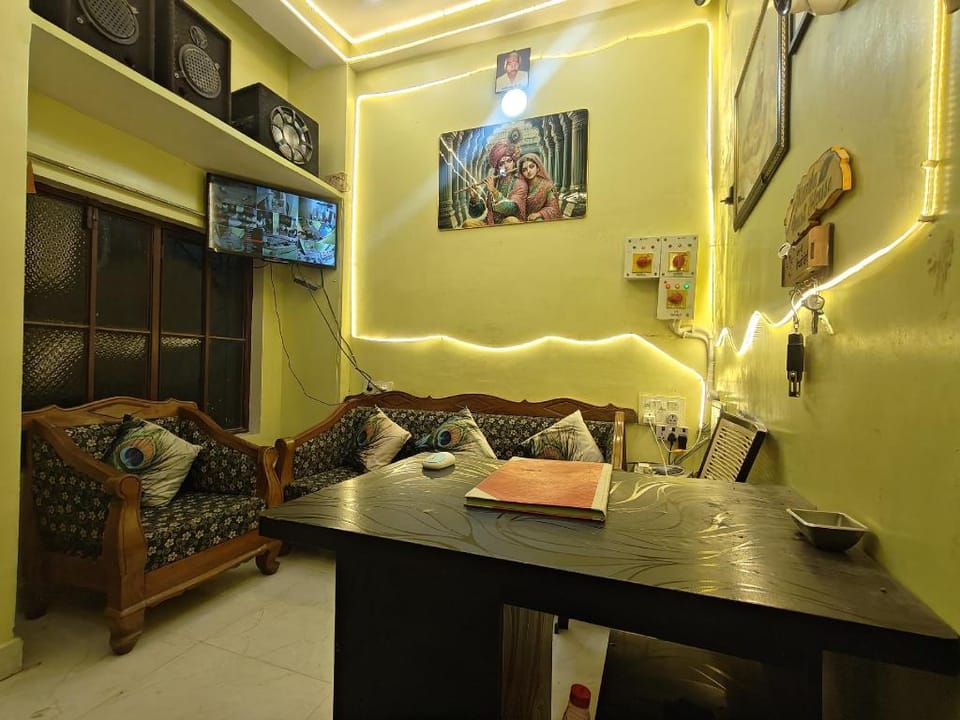 Kanha P Guest House Hotel in Varanasi