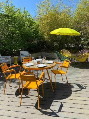 La maison bleue Vacation rental in Bourgogne-Franche-Comté