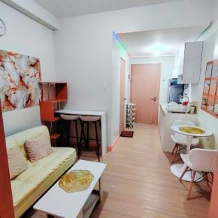 K.Y. Stacation @Trees Residence  Apartment in Quezon City