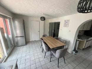 Honeysuckle House 5BR Crawley Vacation rental in Crawley