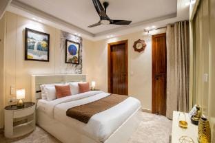 Luxury staycation Apartment in Delhi