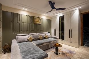 Luxury staycation Apartment in Delhi