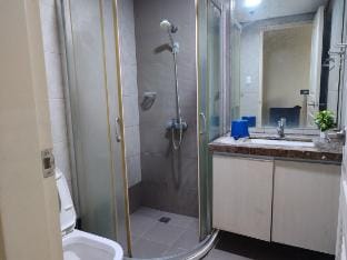 FREE pool access near MOA BP622 Vacation rental in Pasay