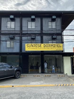 Sunrise Dormitel Apartment in Pasay