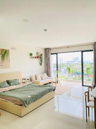Nice view,modern decor, netflix, movie projector Vacation rental in Ho Chi Minh City