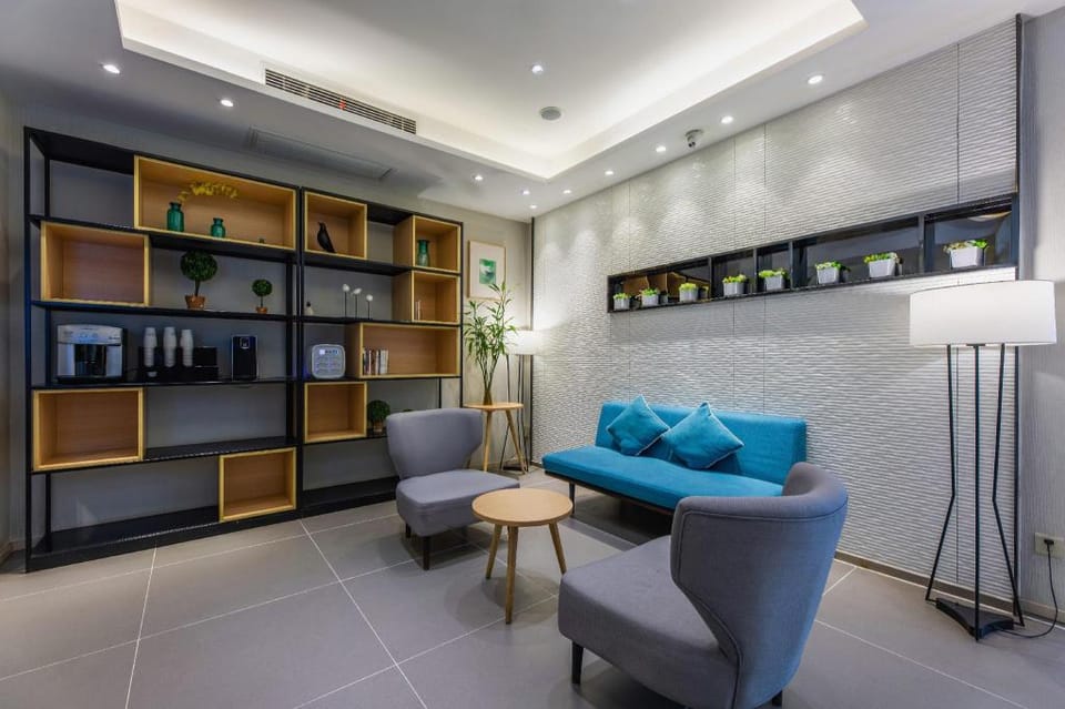 Home Inn Style Wuhan Hankou Railway Station Panhai International CBD Hotel in Wuhan