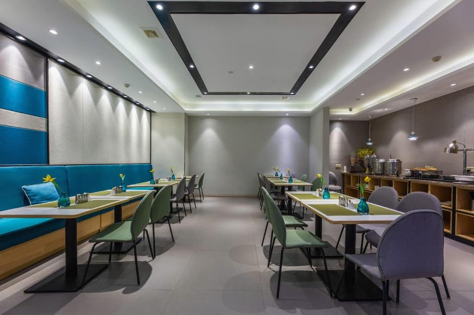 Home Inn Style Wuhan Hankou Railway Station Panhai International CBD Hotel in Wuhan
