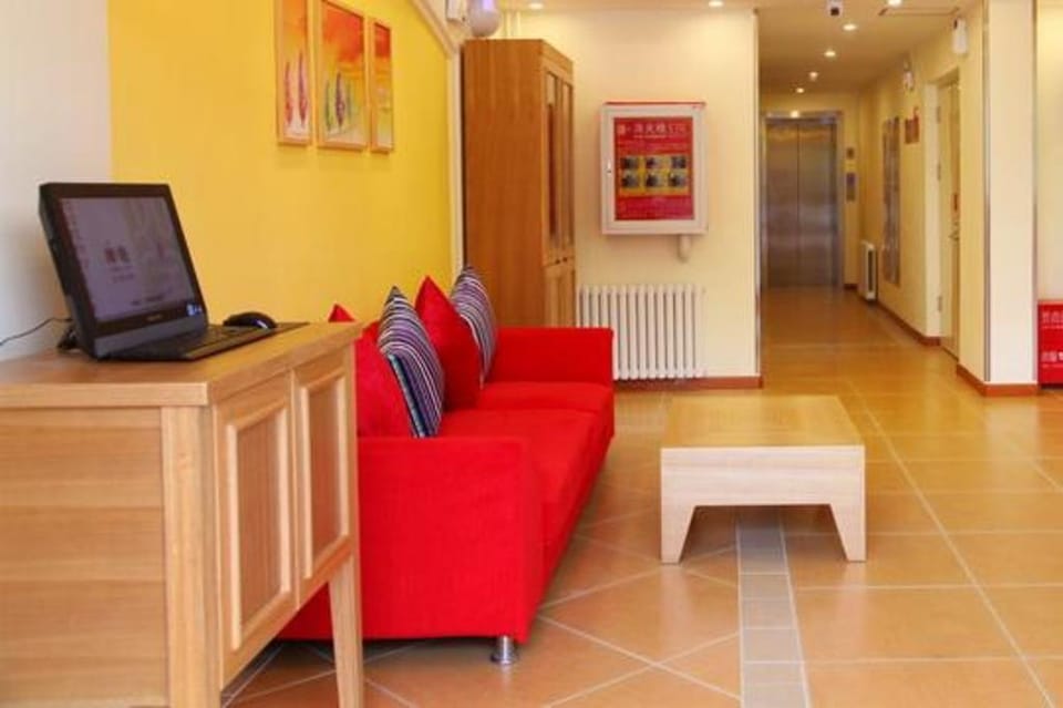 Home Inn Cangzhou Jiefang Road Qingfeng Tower No.5 Middle School Hotel in China
