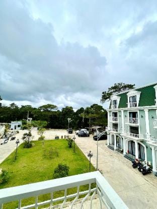 Camly Chic Villa Villa in Dalat
