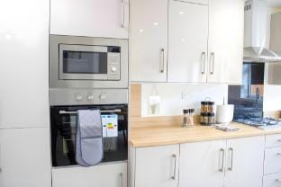 Harvard House Cosy 3BR home Bham nr NEC JLR Vacation rental in Solihull