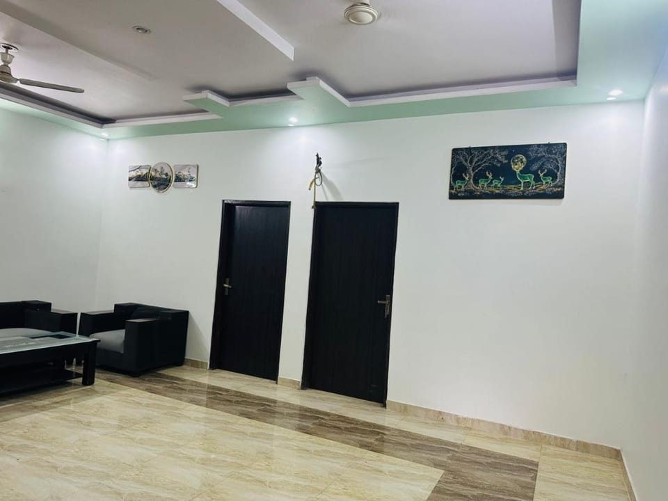 Sanganer HOME STAY 2BHK 3BHK Single Room  Apartment in Jaipur
