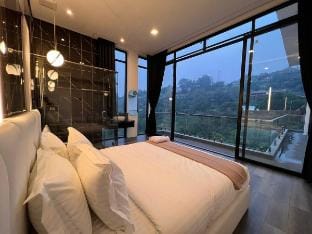 Villa Bandung Dago Luxury W Billiard &private pool Villa in Bandung