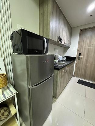Cozy condo by Serene stays Apartment in Pasay