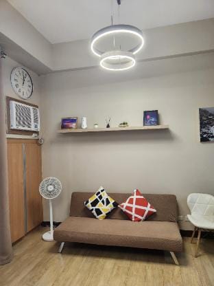 Staycation By Jem - Across NAIA T3 in Newport City Apartment in Pasay