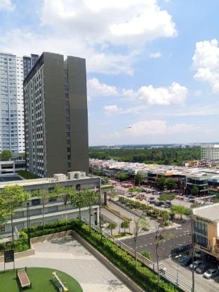 Family Homestay Near KLIA Airport Apartment in Selangor, Malaysia