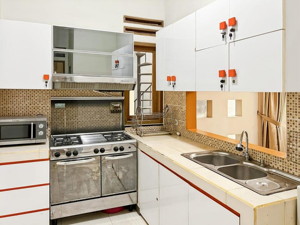 Large Villa 3BR Dago Bandung Vacation rental in Bandung