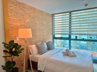 Chic 1-BR at Uptown BGC Vacation rental in Makati