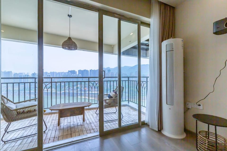 Aixin Mountain City Zhijiang Homestay Apartment in China