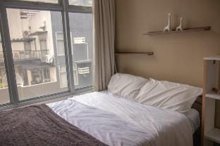 KStayB[2BR+2Bath+Livingroom/Wellness & Clean Stay] Apartment in Makati
