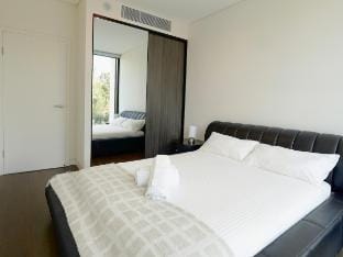 Olympic Park 2BR | Walk to stadium | Pool & Gym Vacation rental in Lidcombe