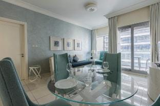 Beautifully Appointed 1-Bedroom in Downtown Dubai Vacation rental in Dubai