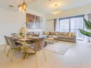 Iconic 3BR, Full Burj Khalifa View, Downtown Dubai Vacation rental in Dubai